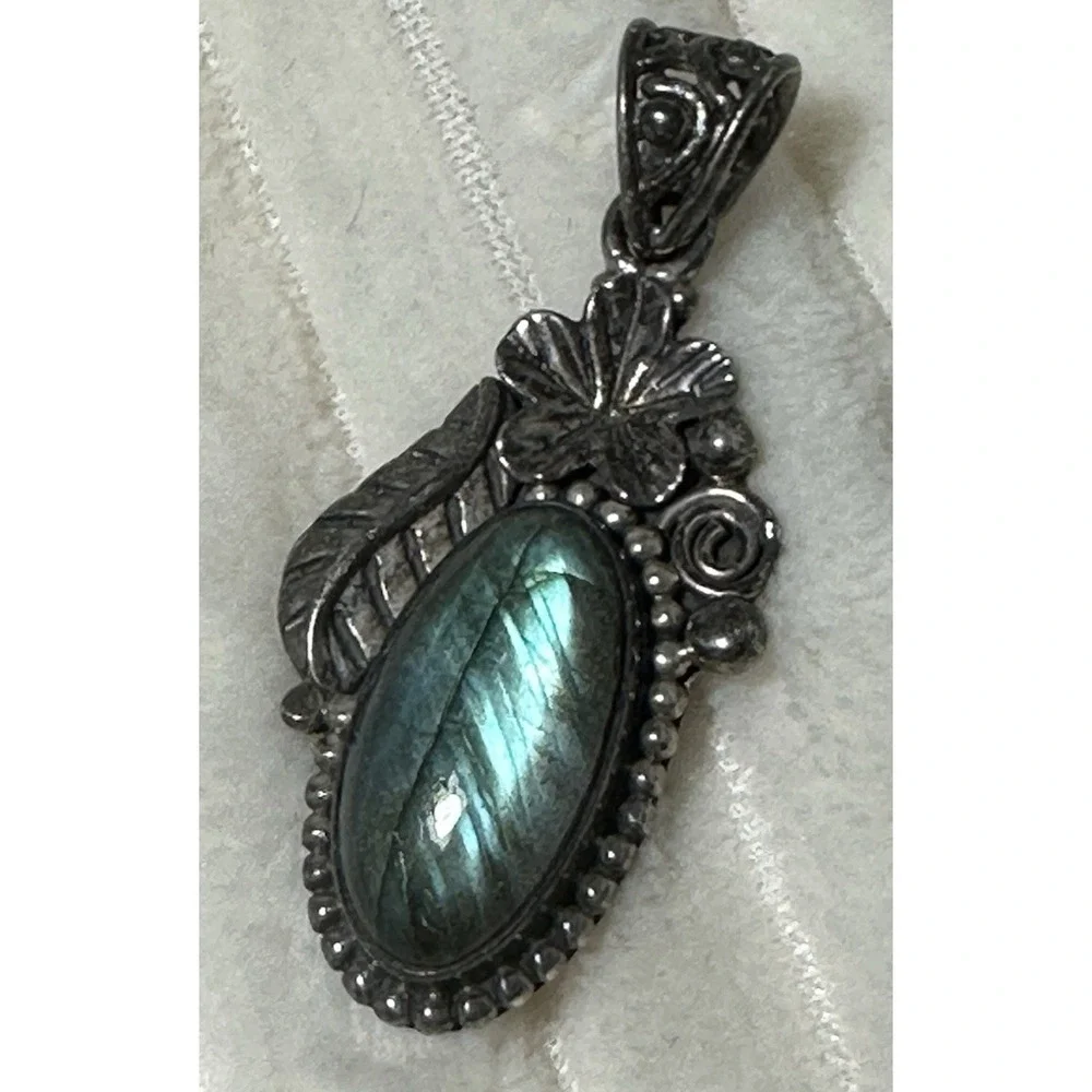VTG LABRADORITE PENDANT set in Sterling Silver Flower & Leaf‎ Design SEE PICS